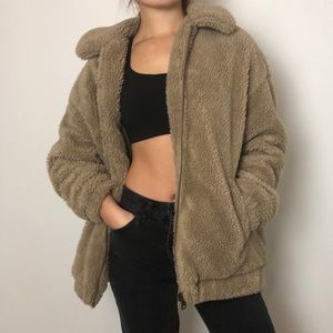 URBAN OUTFITTERS Faux Fur Teddy Jacket